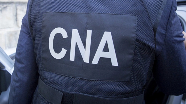 Un fost polițist, reținut de CNA în dosarul Primăriei Trușeni. Cauza penală a fost trimisă în judecată