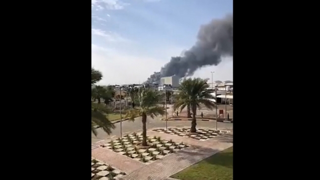 VIDEO/ Tensiuni între EAU și Iran. Trei oameni au murit după o explozie lângă aeroportul din Abu Dhabi