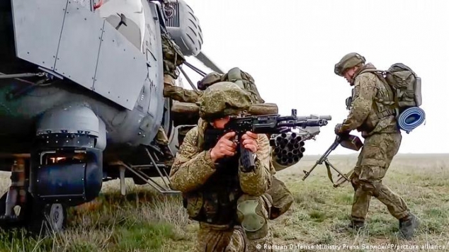 Militarii ruși au început să sosească în Belarus în cadrul unei verificări a pregătirii de luptă