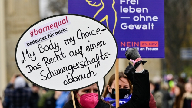 Germania se pregătește să abroge o lege referitoare la avort ce datează încă din perioada nazistă