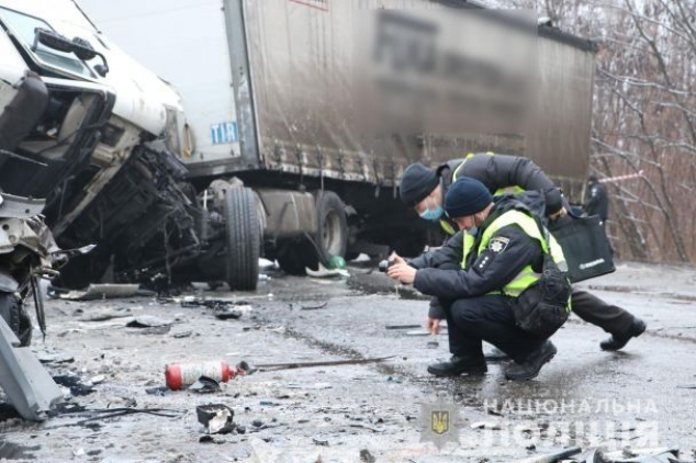 Под Черниговом в ДТП с маршруткой погибли 13 человек