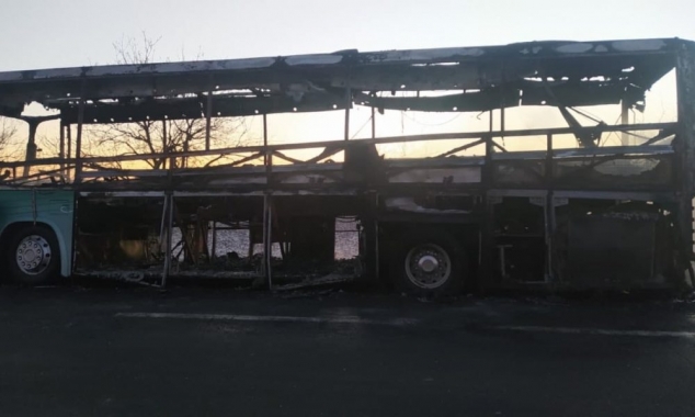 VIDEO / Un autocar cu pasageri, pe ruta Chișinău-București, a luat foc în mers